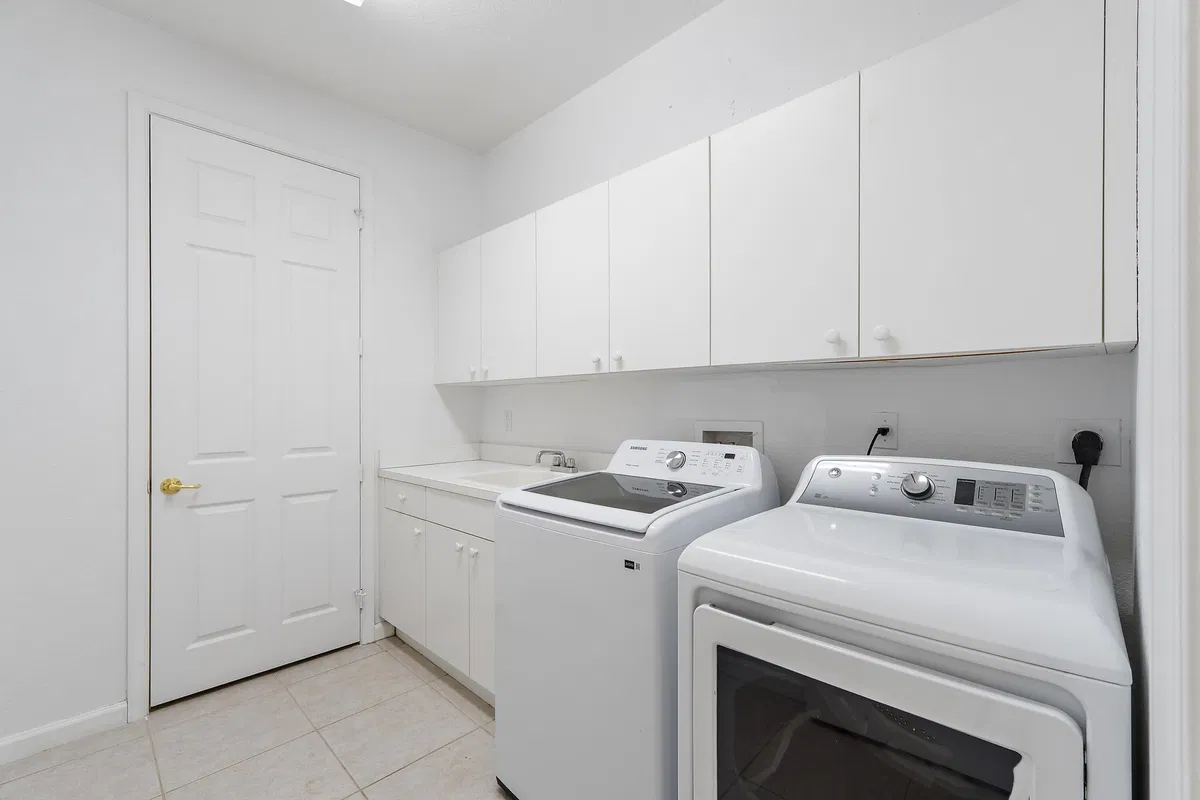 Residence photo 28