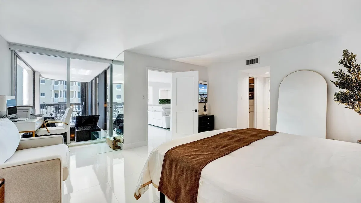 Eastpointe Singer Island Unit 6C photo 13