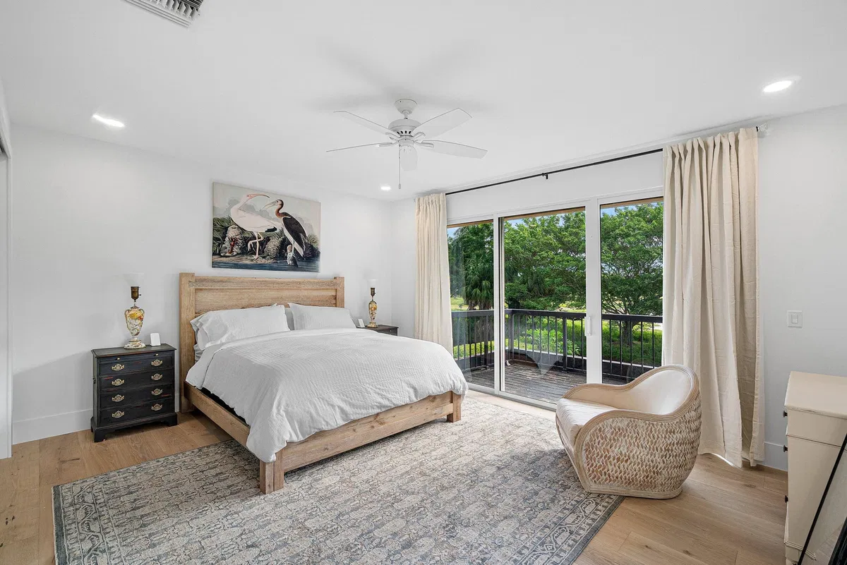 Residence photo 22
