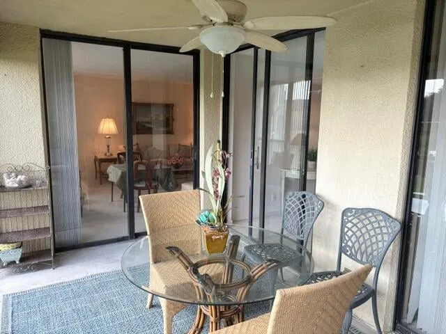 Unit 216 photo 4