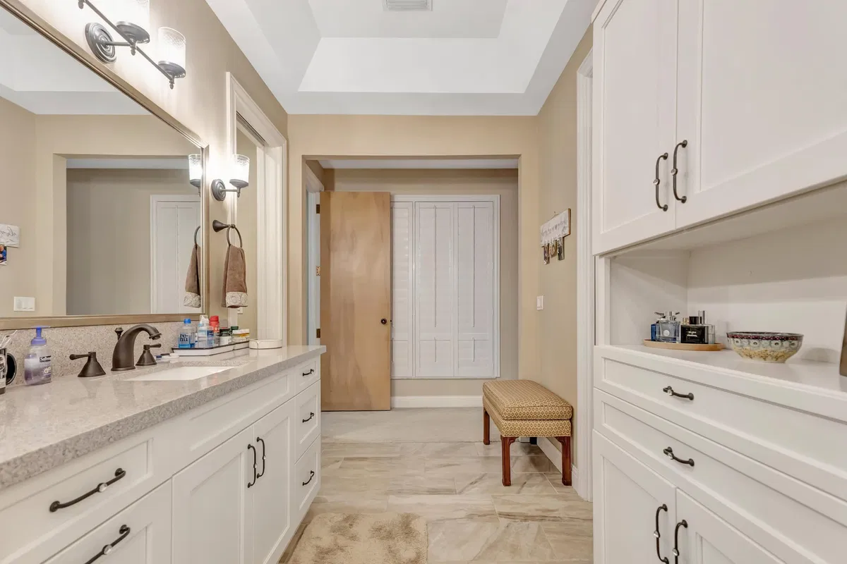Residence photo 25