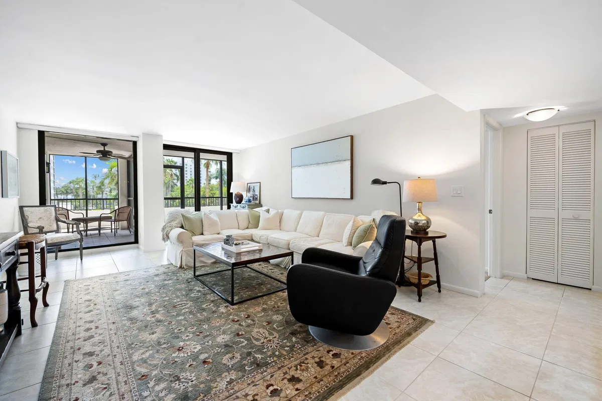 3420 S Ocean Unit 3P photo 7