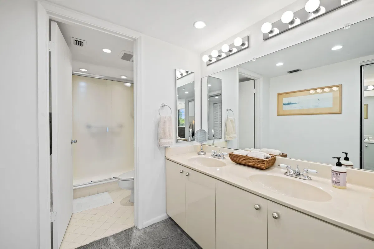 3420 S Ocean Unit 3P photo 16