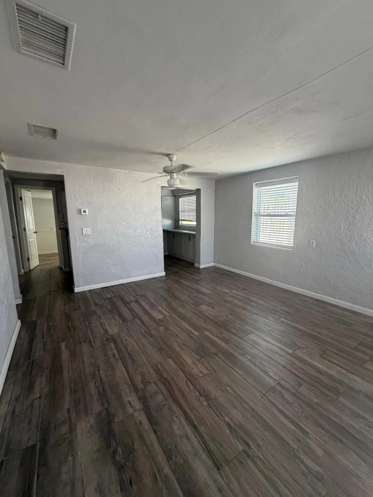 Unit 15 photo 4