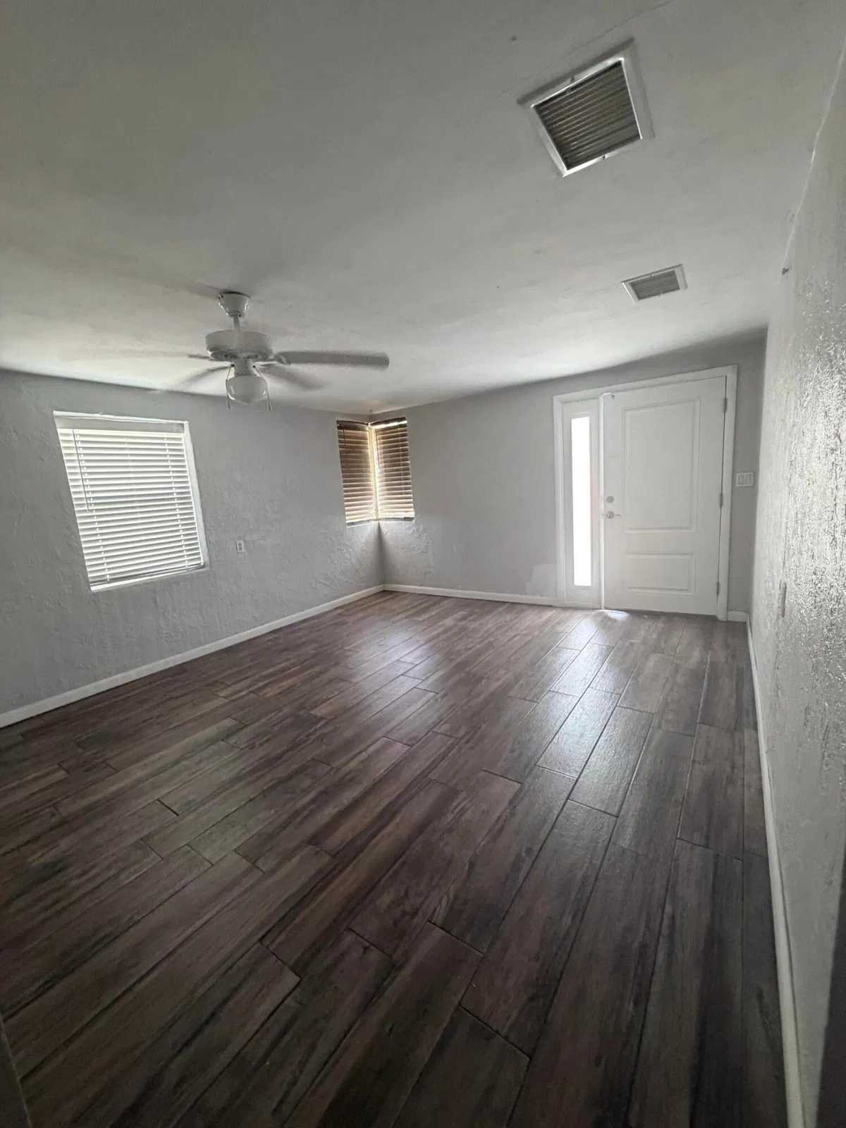Unit 15 photo 13