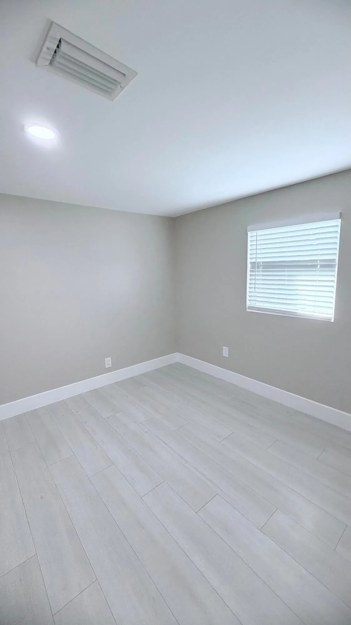 Residence photo 19