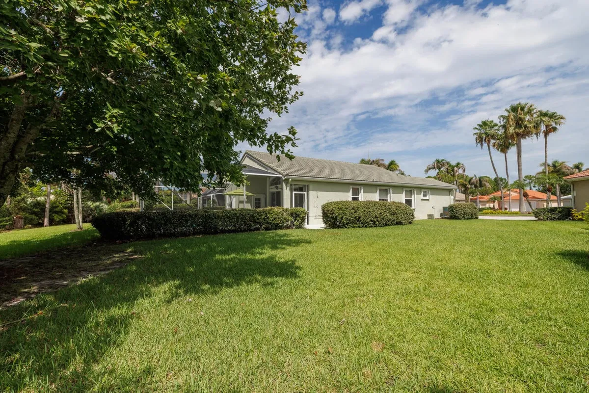 Residence photo 25