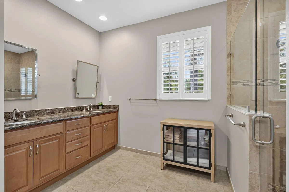 Residence photo 31