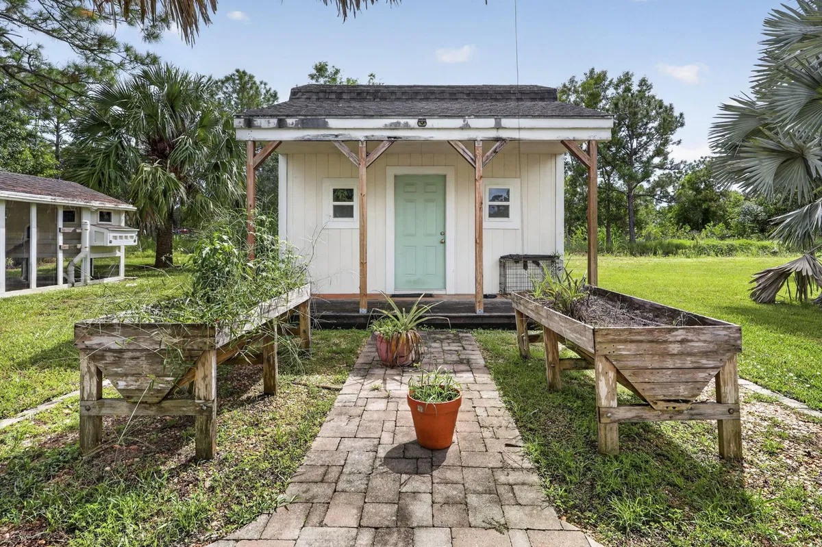 Residence photo 46