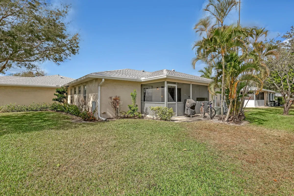 Residence photo 25