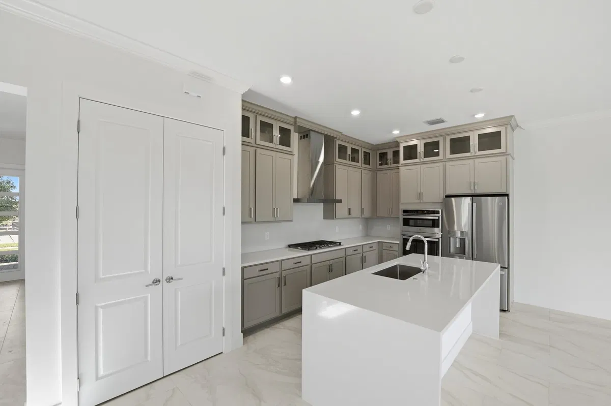 Residence photo 4