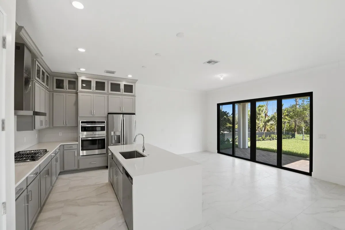Residence photo 10