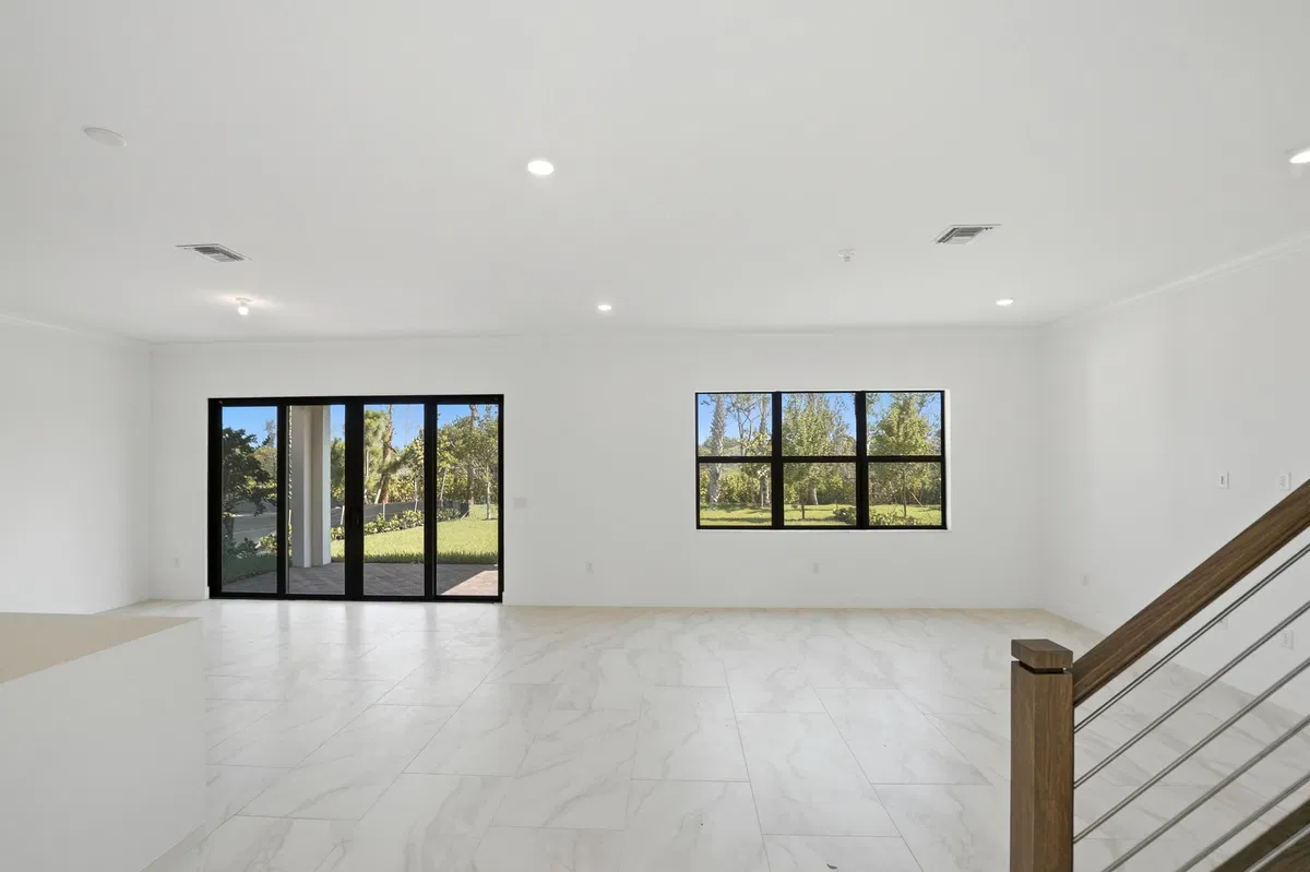 Residence photo 22