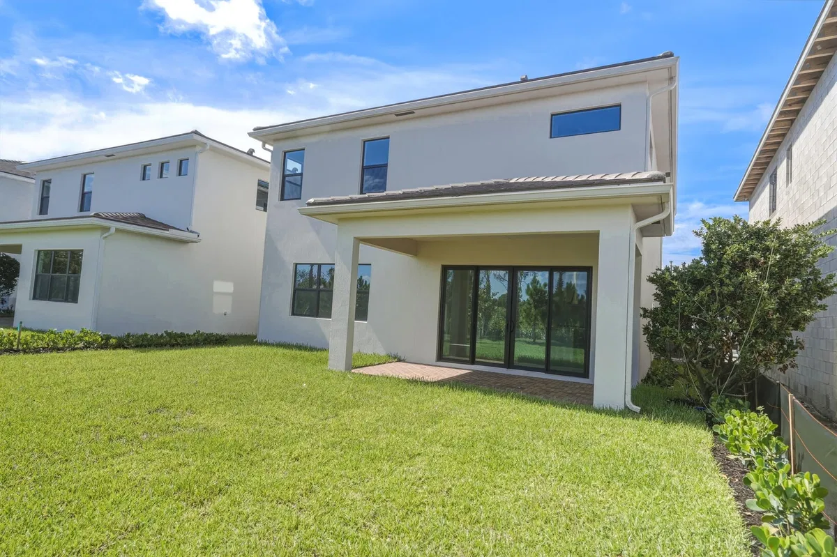 Residence photo 37