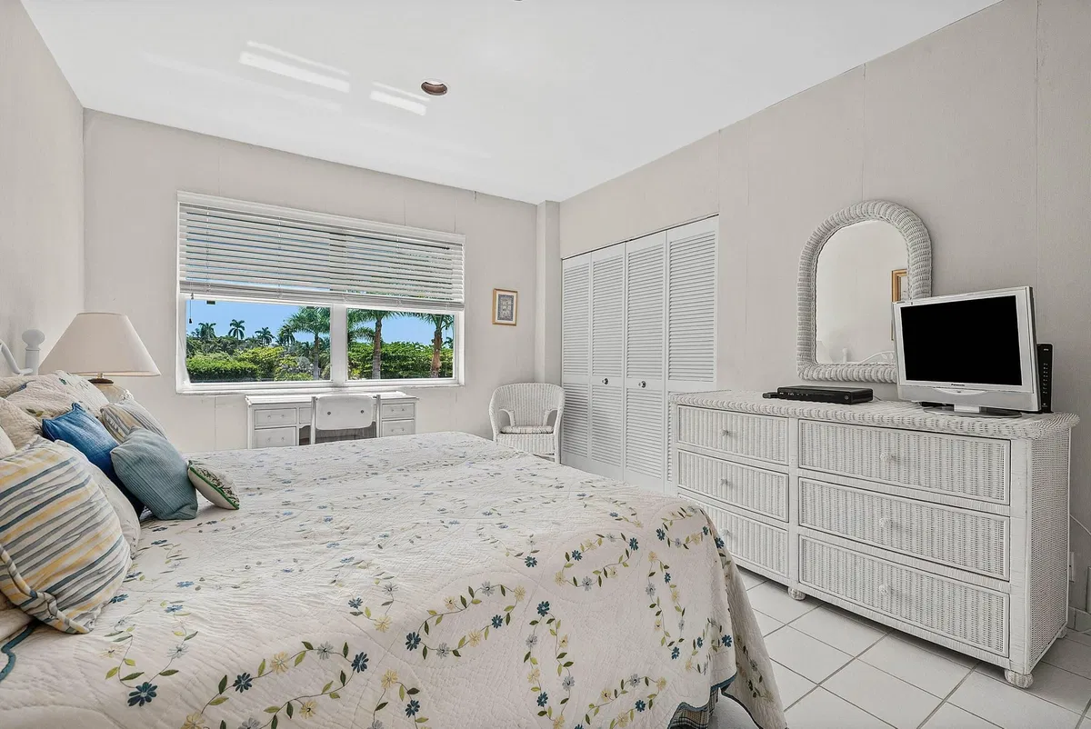 Palm Beach Towers, Palm Beach Unit 222B photo 19