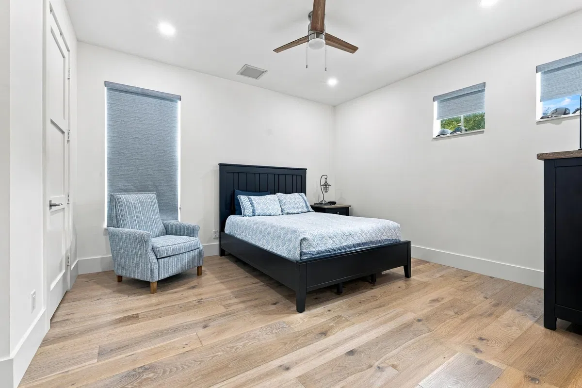 Residence photo 19