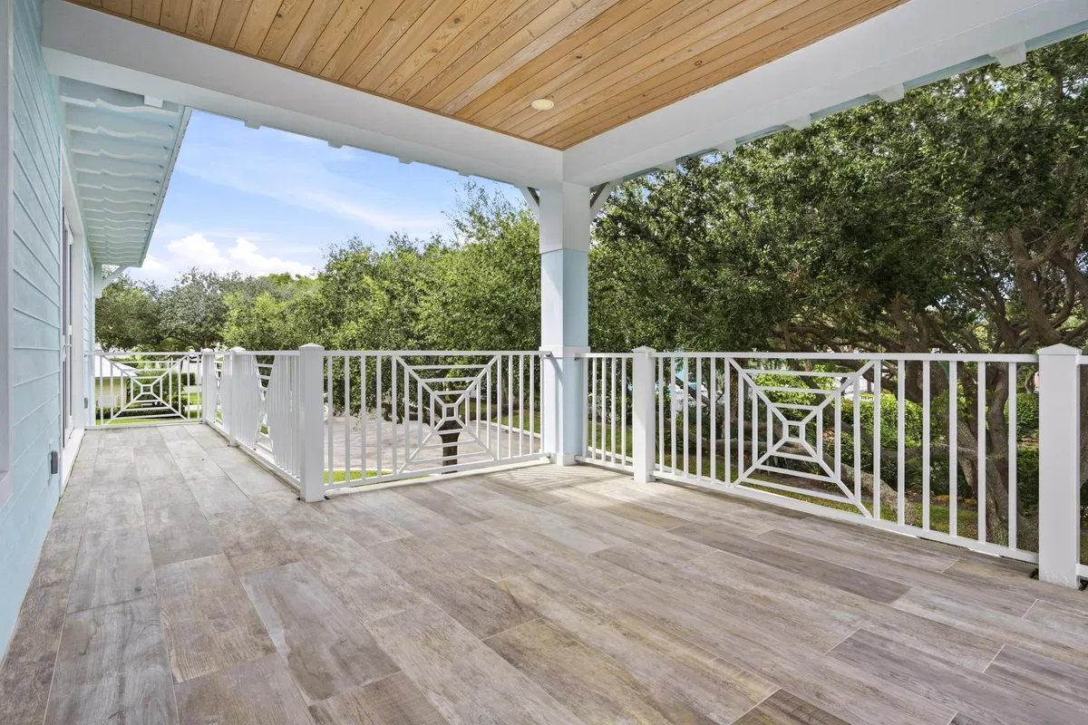 Residence photo 28