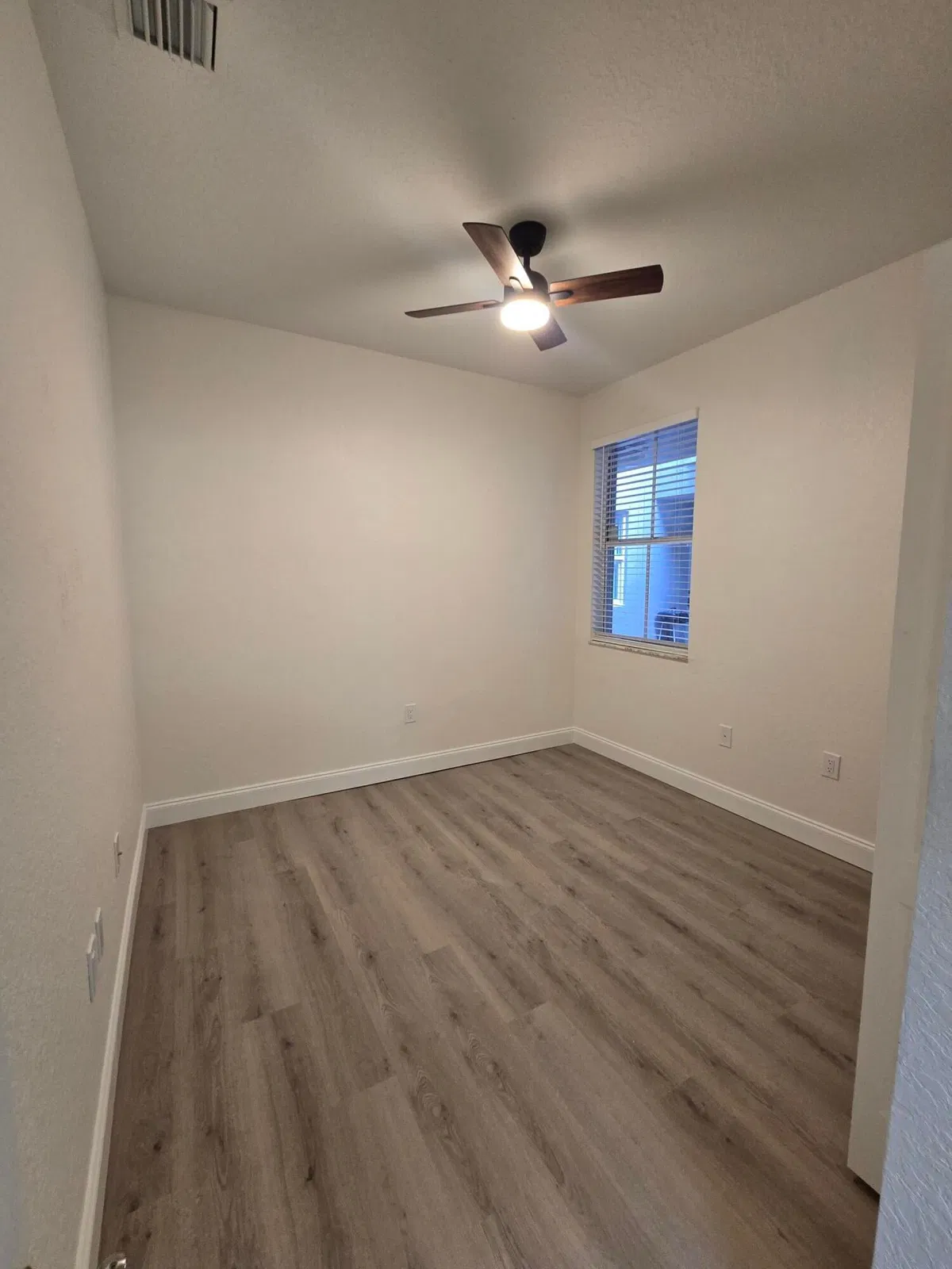 Residence photo 25