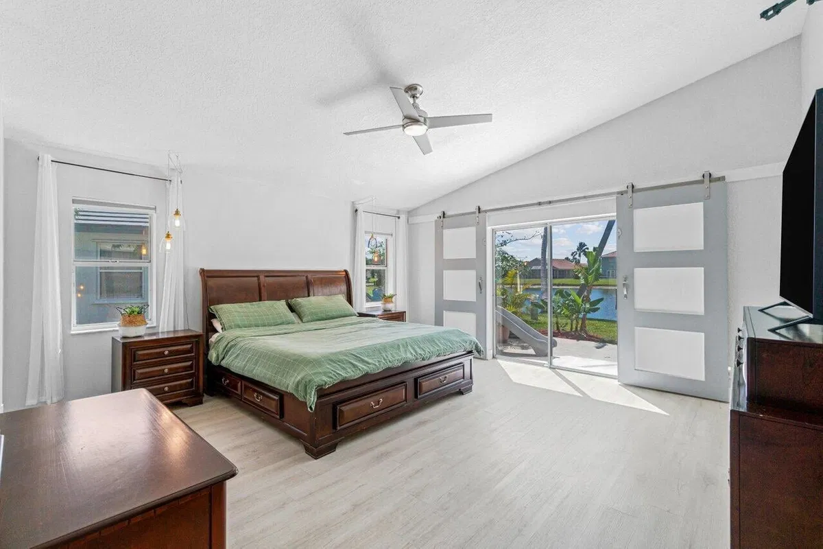 Residence photo 13
