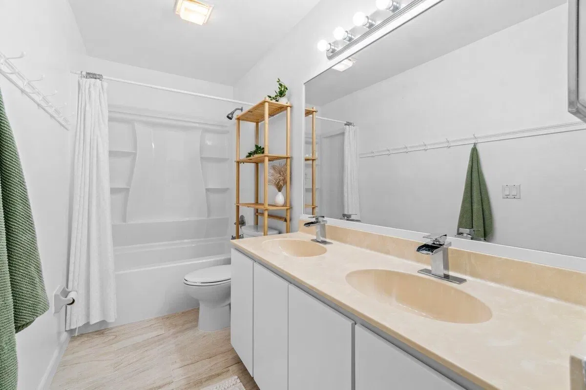 Residence photo 22