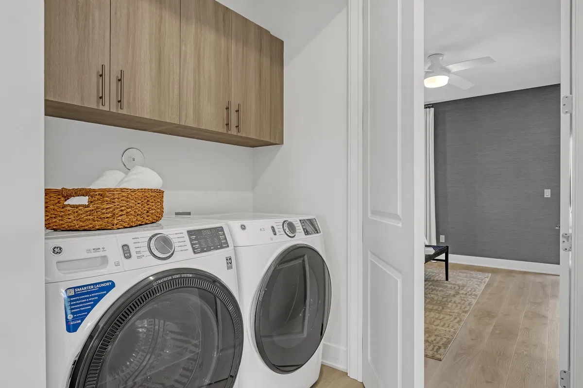 Unit 107 photo 13