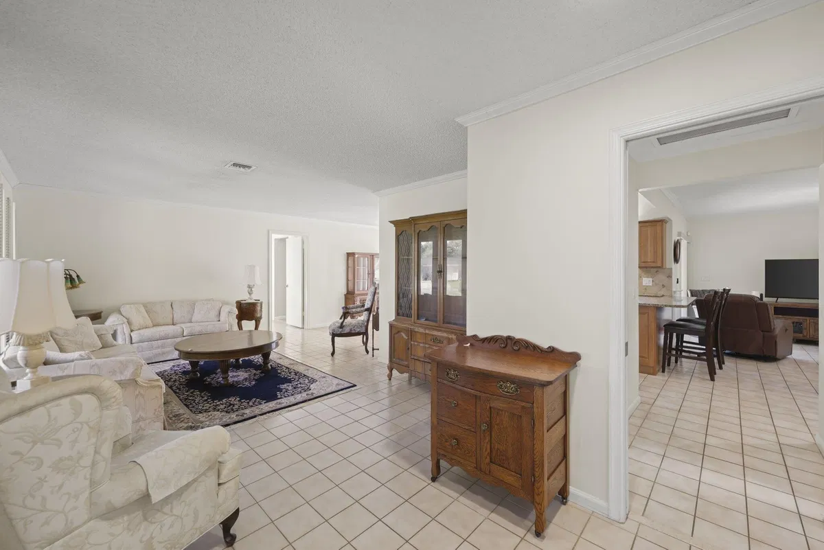 Residence photo 7
