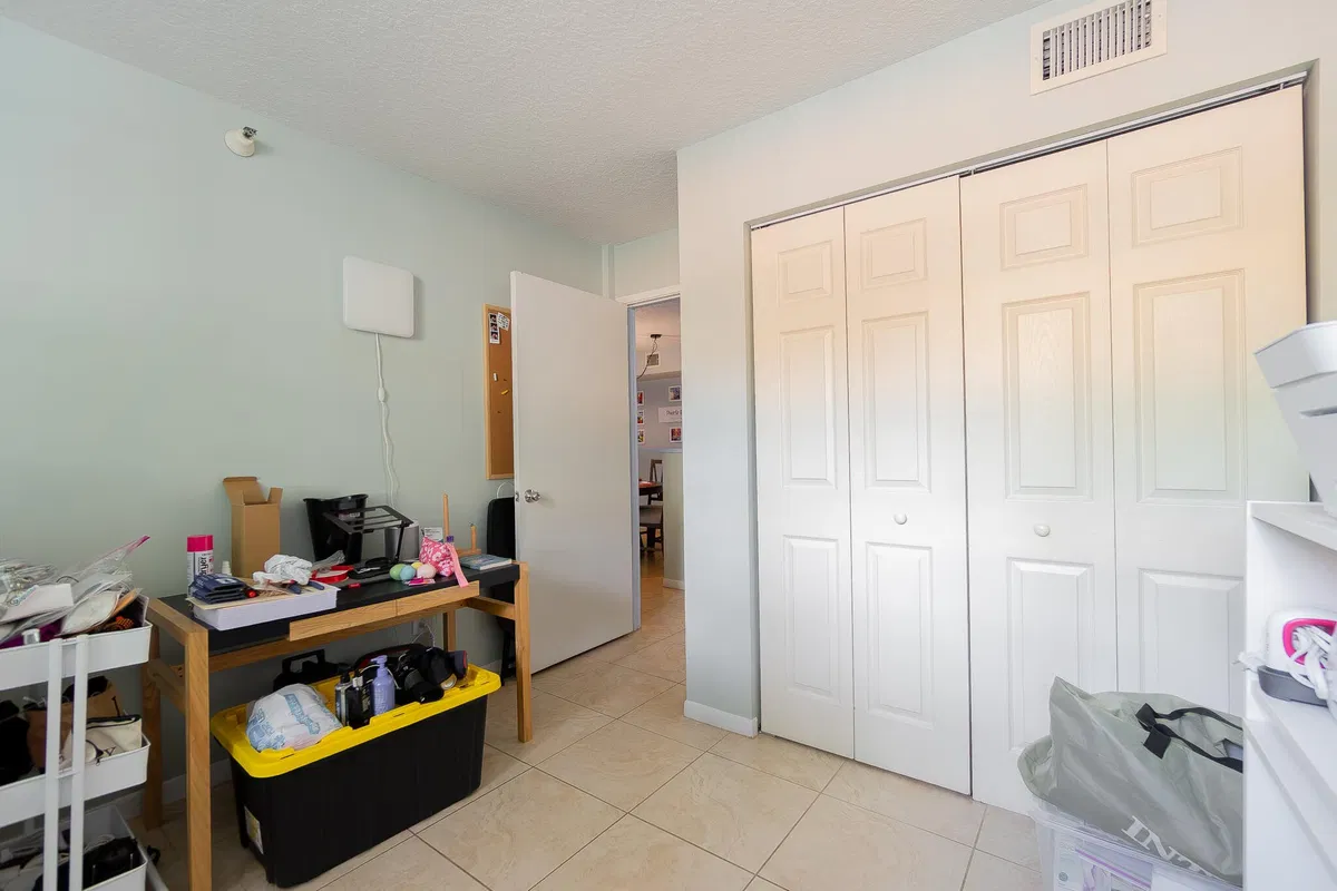 Unit 109 photo 19