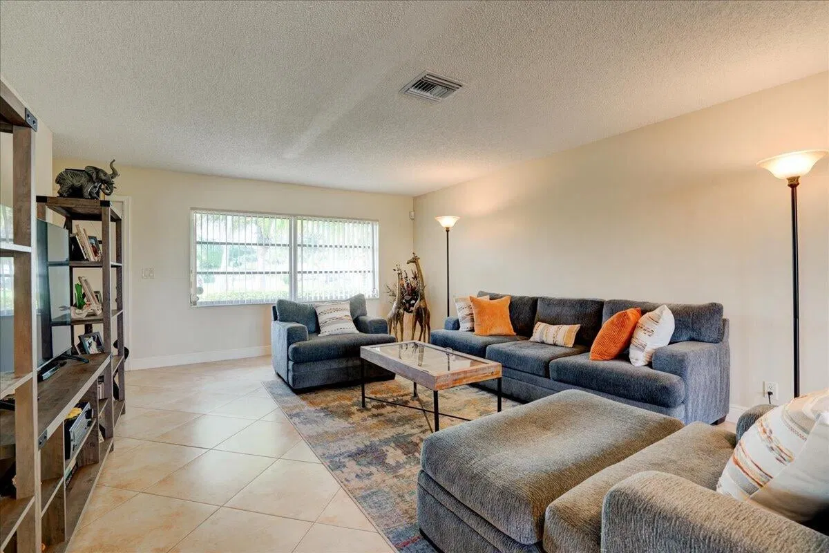 Residence photo 10