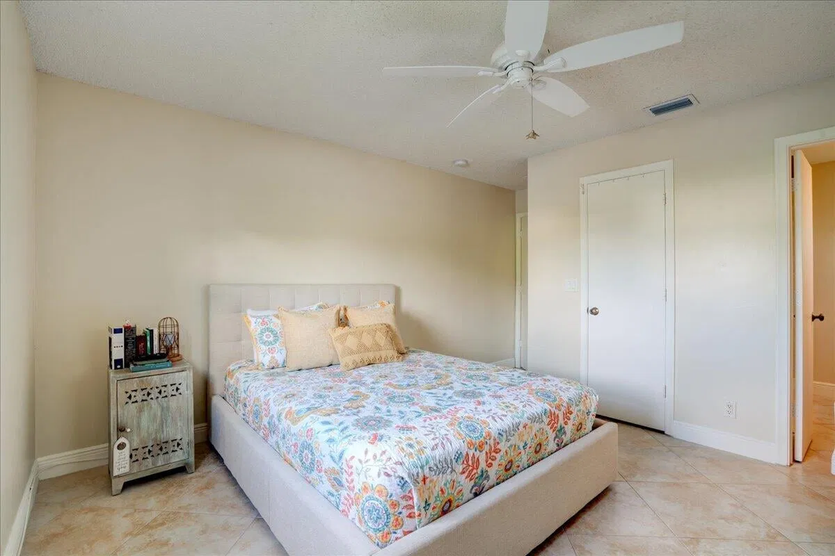 Residence photo 28