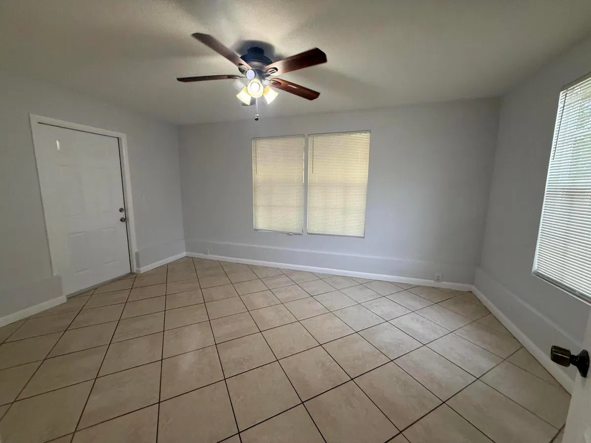 Residence photo 13