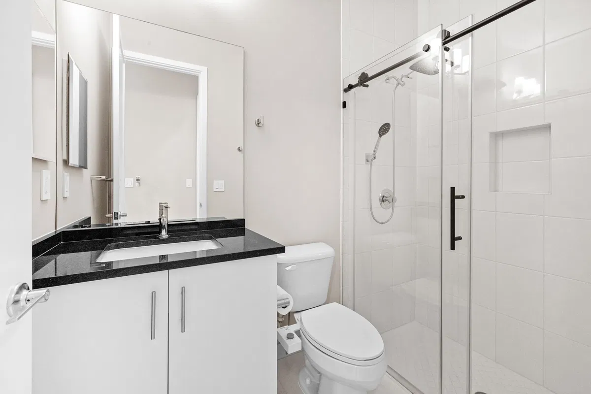 Residence photo 16