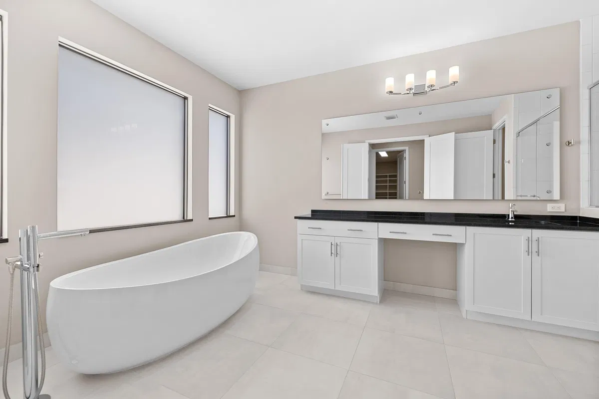 Residence photo 22