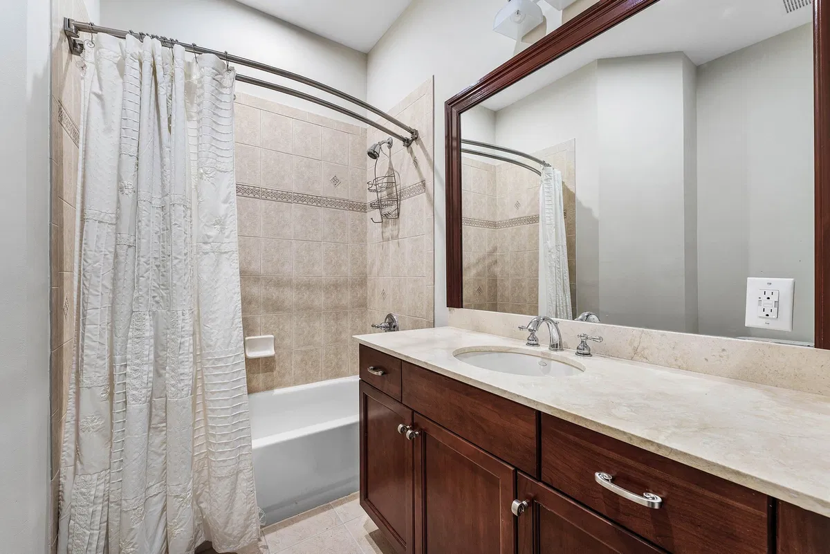 Residence photo 40