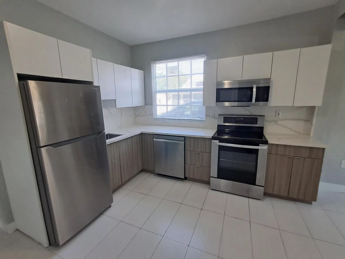 Unit 3 Back House photo 10