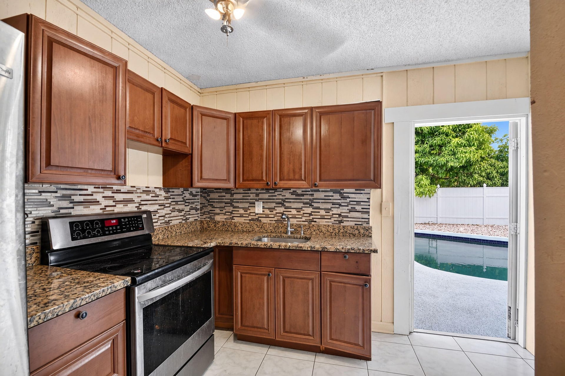 Residence photo 34