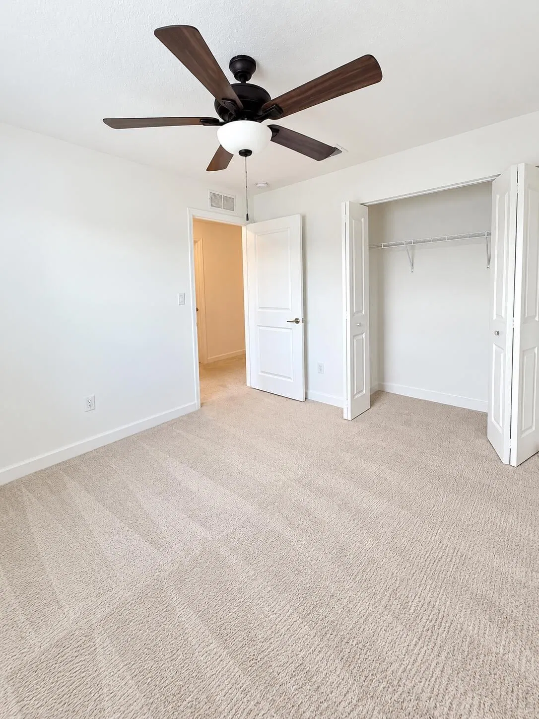  Residence photo 16