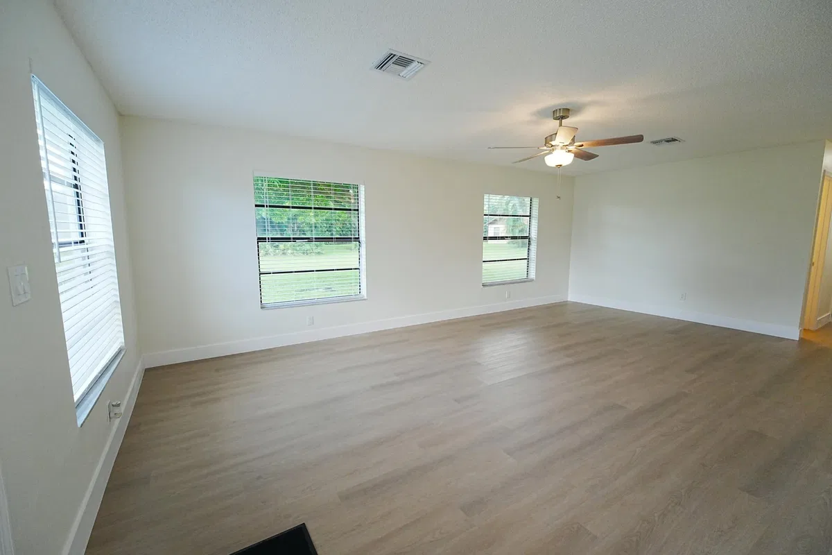  Residence photo 19