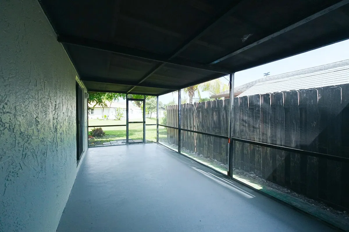  Residence photo 37