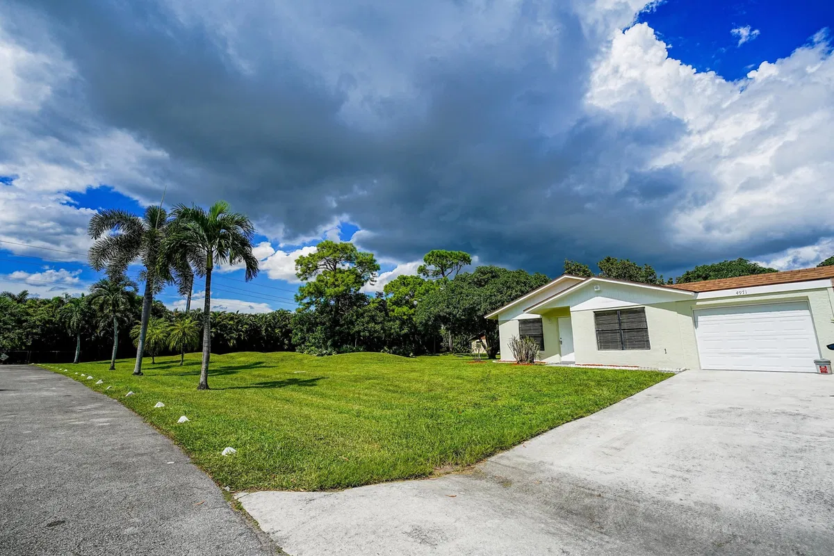  Residence photo 43