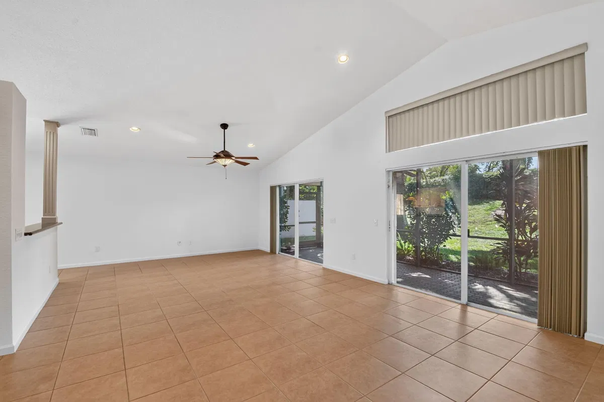 Residence photo 13
