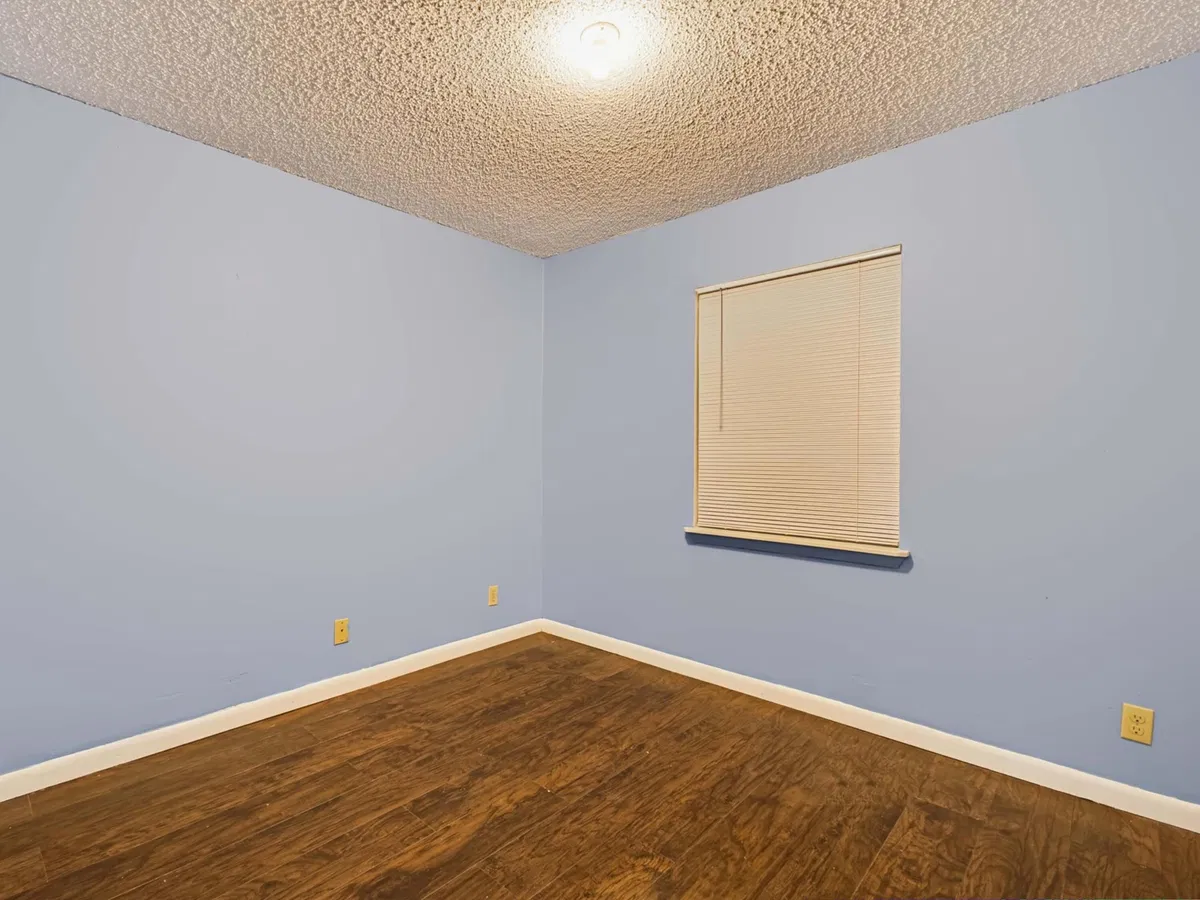 Residence photo 4