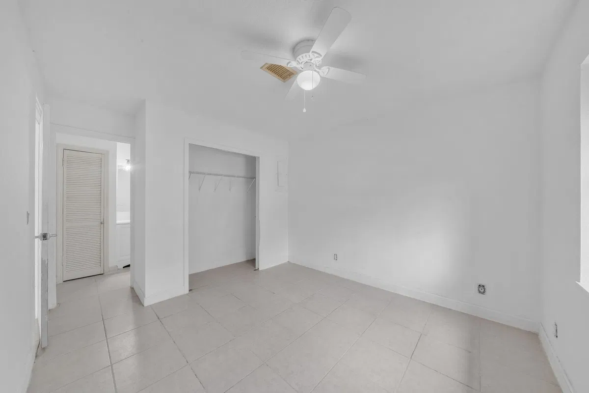 Residence photo 10