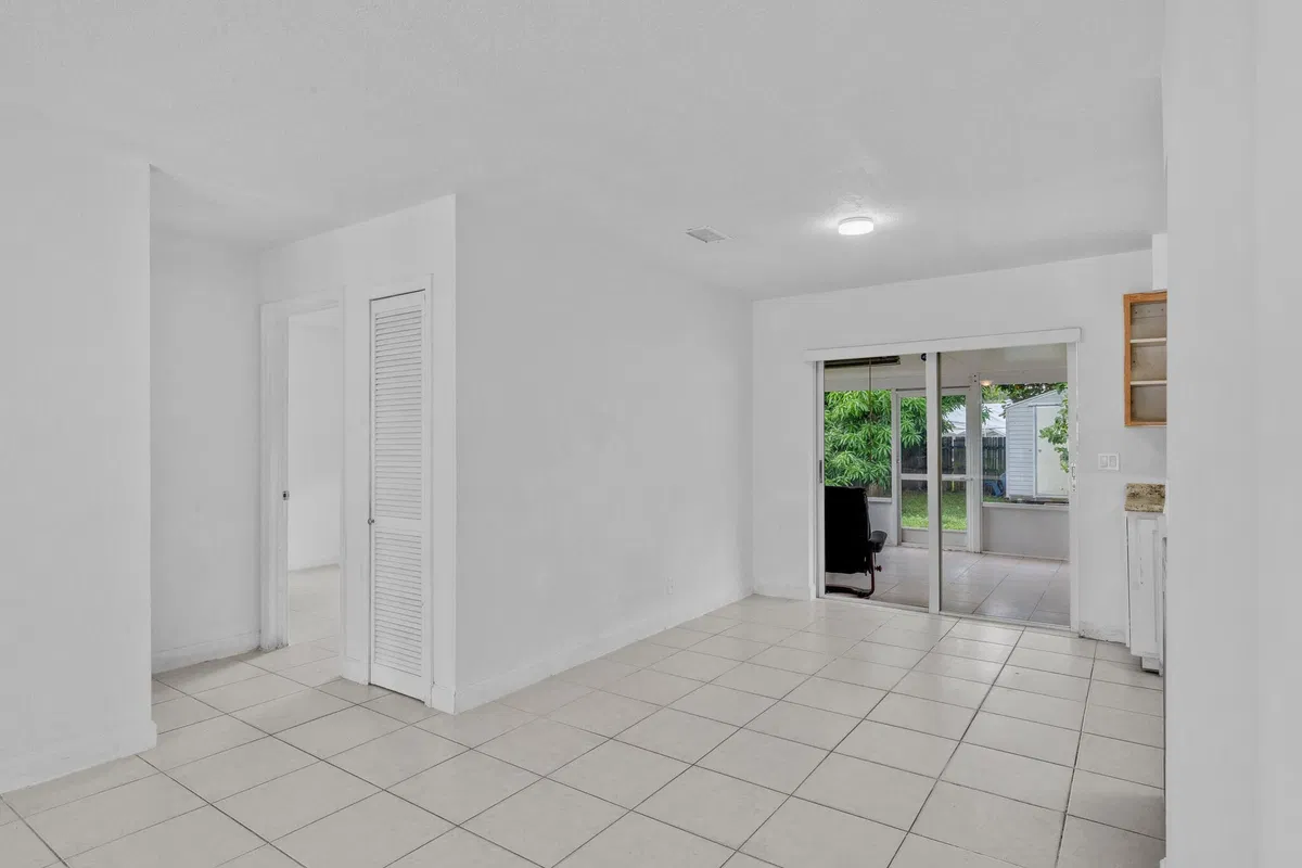 Residence photo 13