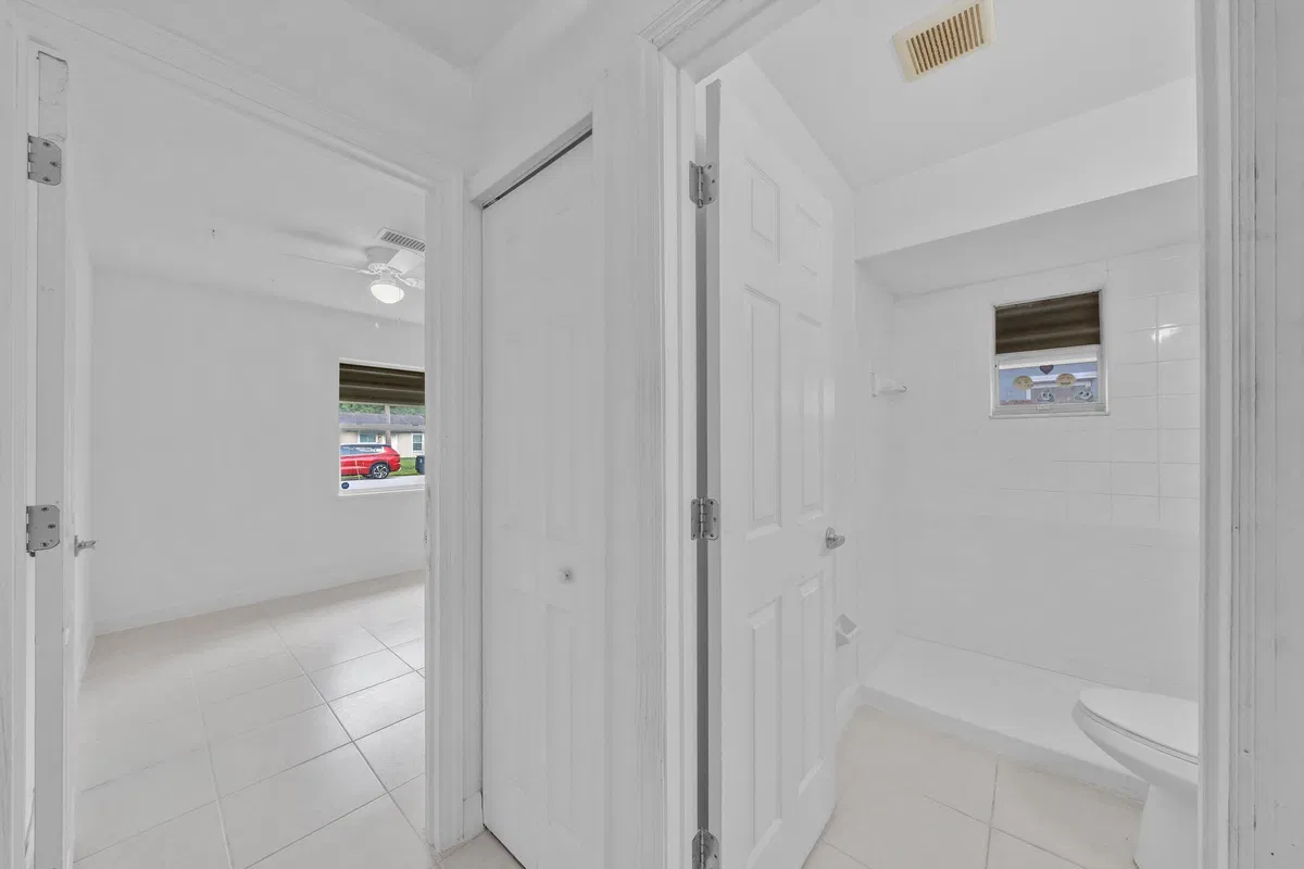 Residence photo 19