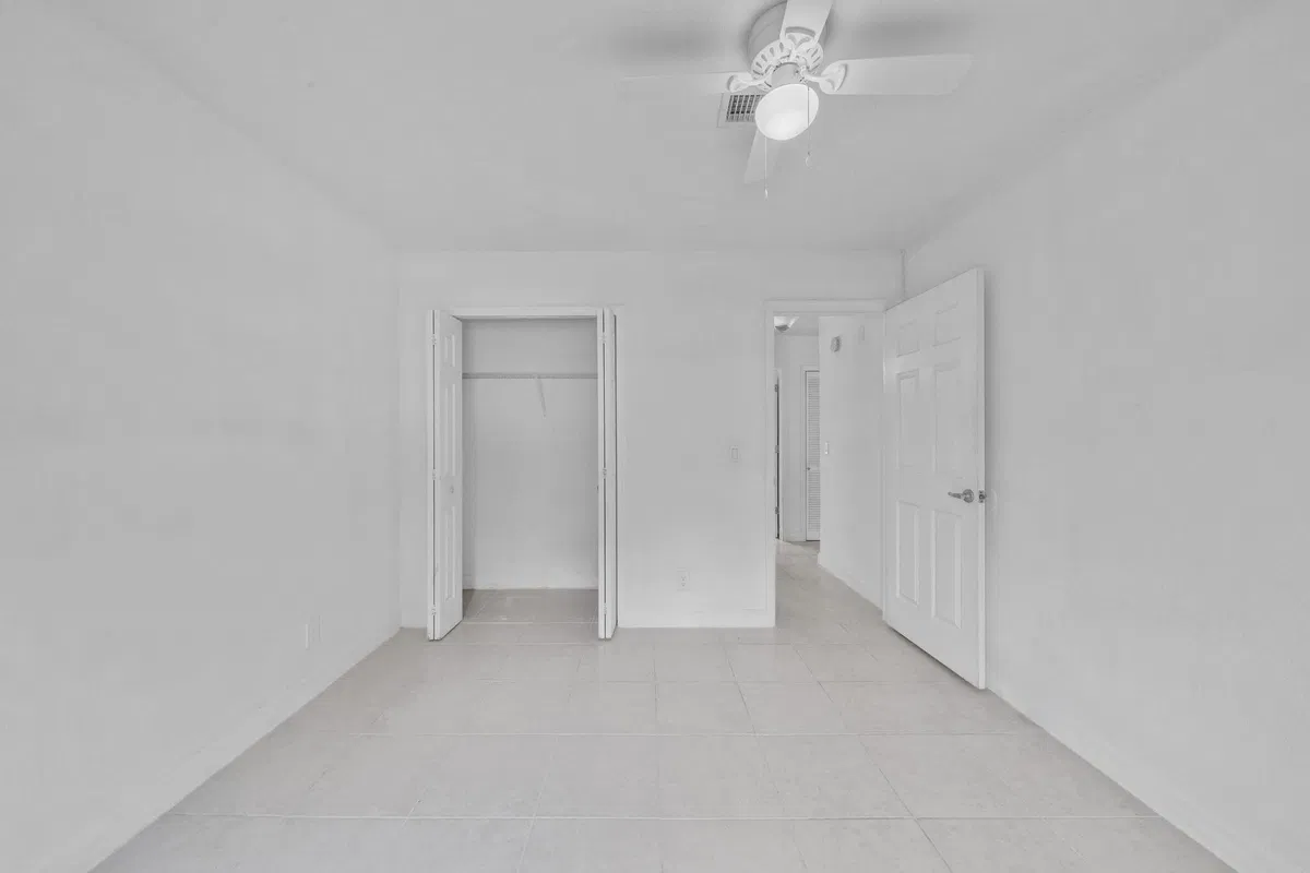 Residence photo 25