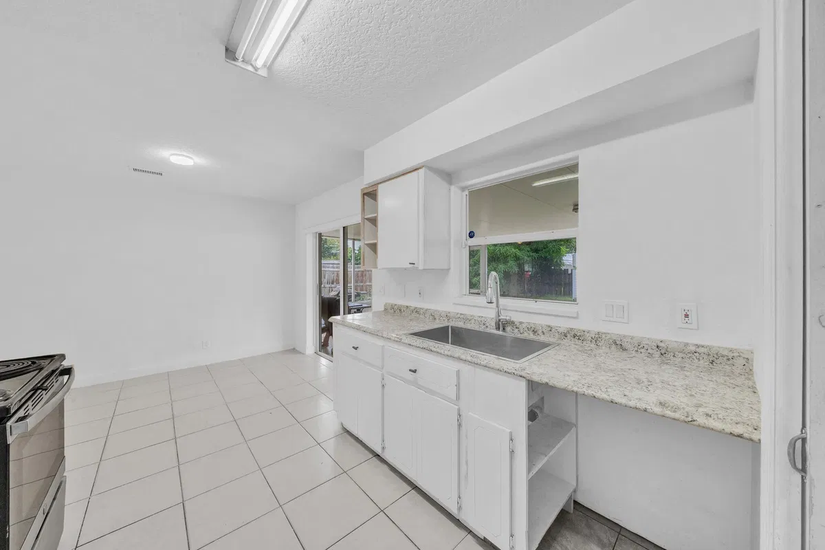 Residence photo 40