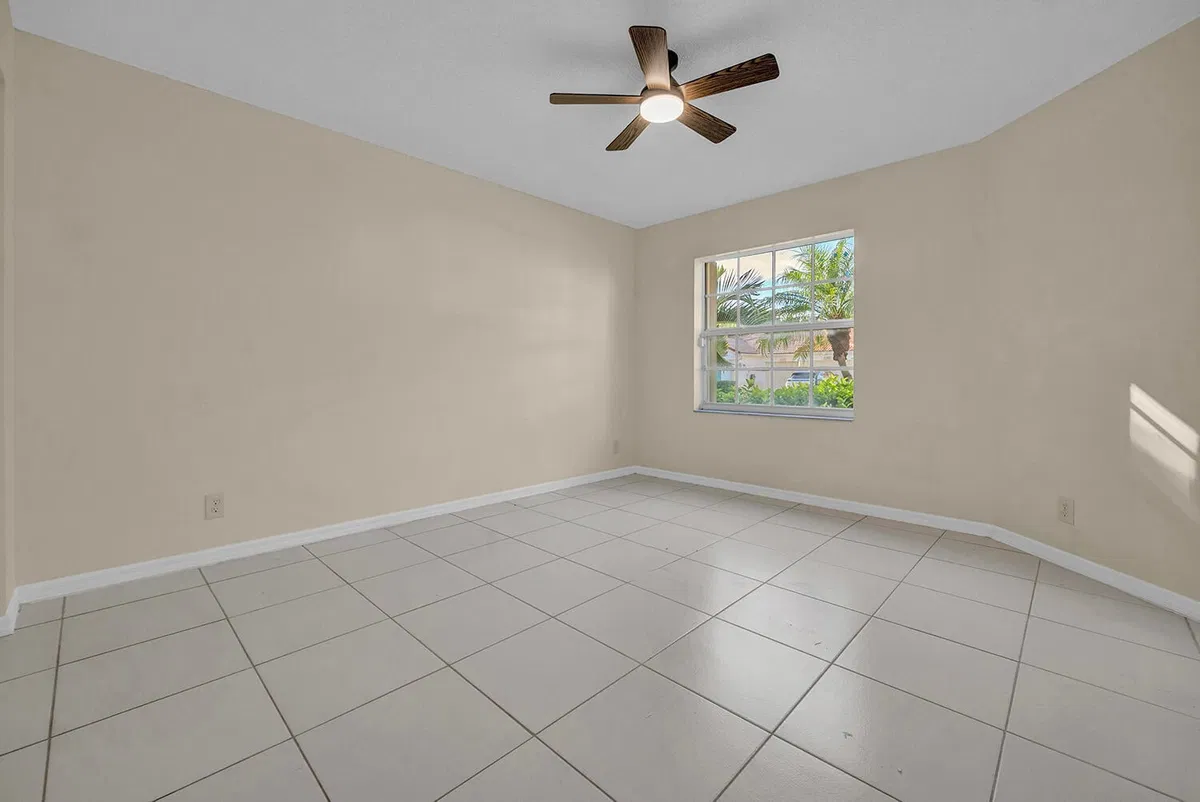 Residence photo 13