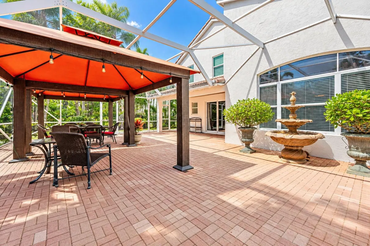  Residence photo 25
