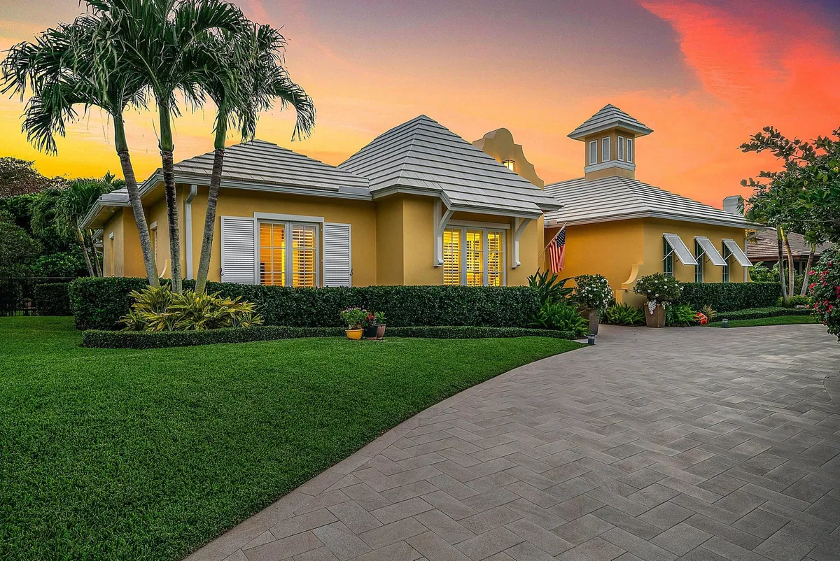 Pine Tree Golf Club Residence
