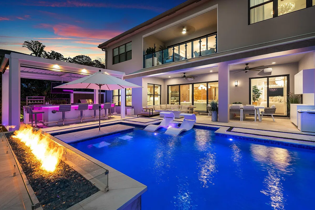 Lotus Palm Boca Raton Residence